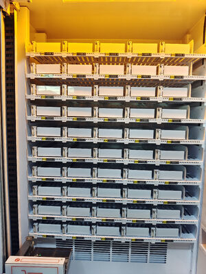 ماشین فروش غذای گرم هالو خود خدمت ناهار بنتو با عملکرد گرمایش ماشین فروش غذای بزرگ